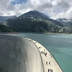 Eden Hotel, And Les Praz فندق شامونكس