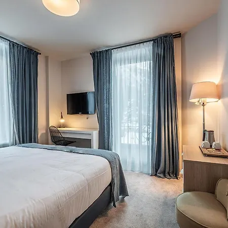 Eden Hotel, And Les Praz Hotel