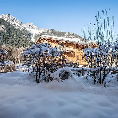 Eden Hotel, And Les Praz Hotel 3*