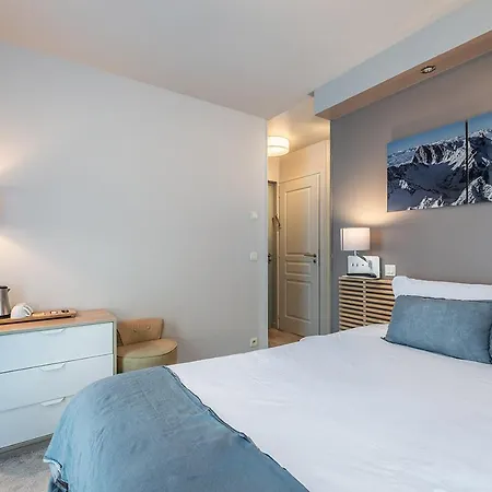 Eden Hotel, And Les Praz Chamonix