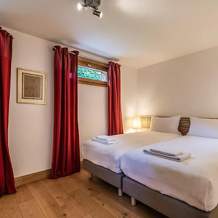 Eden Hotel, And Les Praz 3*