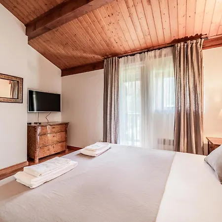 Eden Hotel, Apartments&chalet Les Praz Chamonix