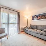 Eden Hotel, And Les Praz