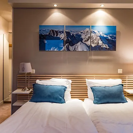 Eden Hotel, And Les Praz