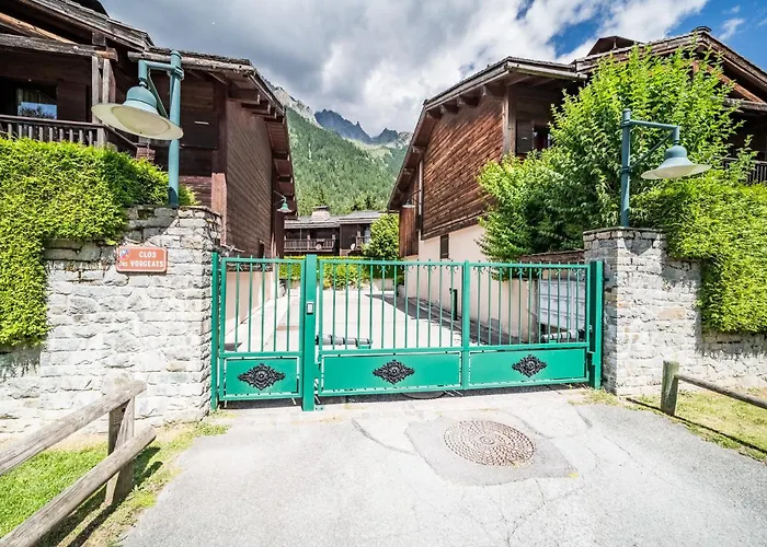 Eden Hotel, And Les Praz Otel 3*